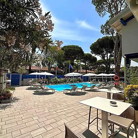 Blue E Apart-hotel