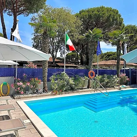 Blue E 4* Lido delle Nazioni